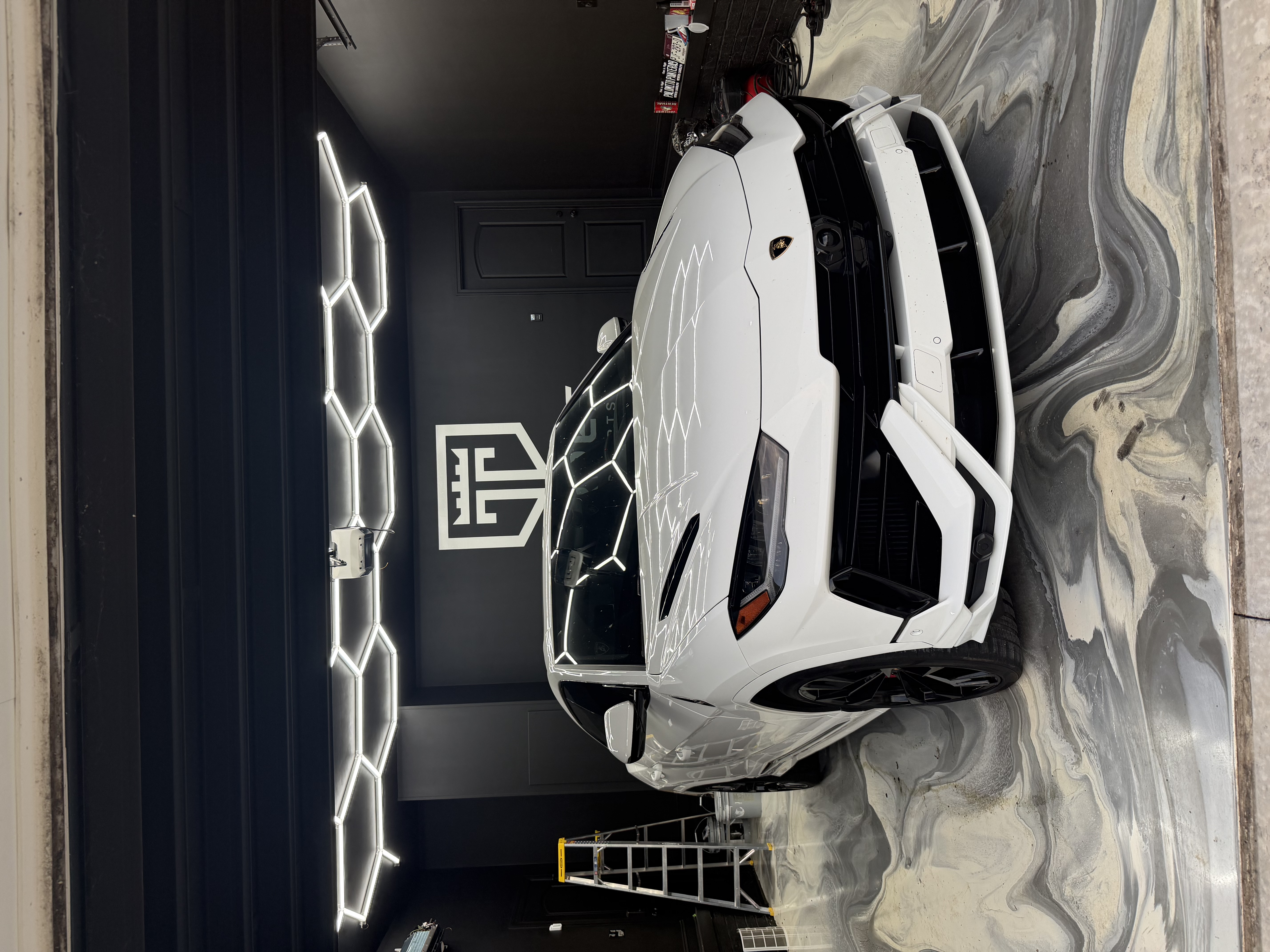 Used 2024 Lamborghini Urus S AWD/4WD image 1