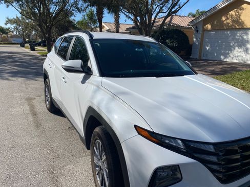 Used 2022 Hyundai Tucson Blue image 12