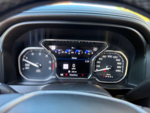 Used 2021 GMC Sierra 1500 Denali image 10