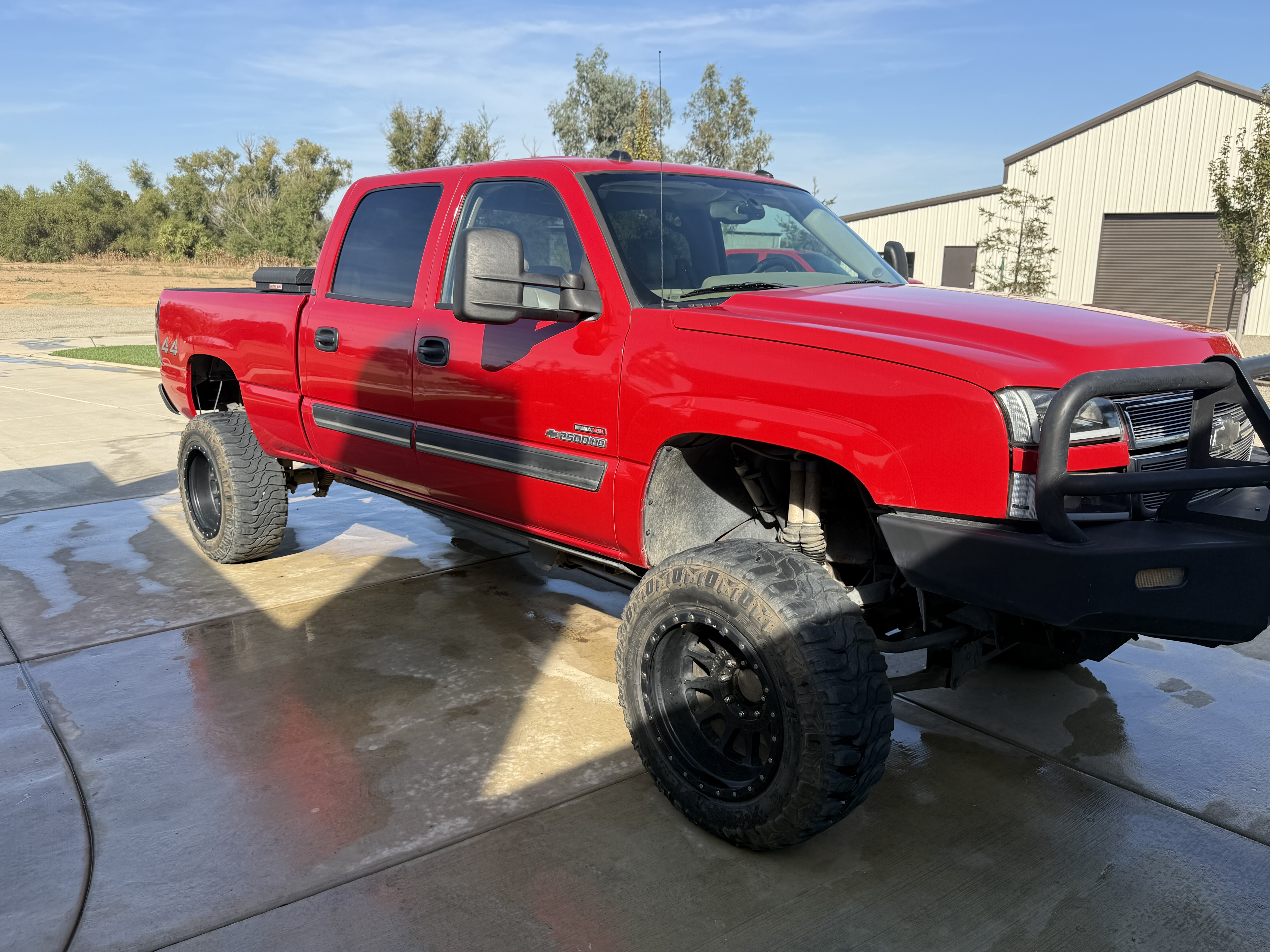 Used 2005 Chevrolet Silverado 2500 LT w/ Heavy-Duty Power Package AWD/4WD image 5