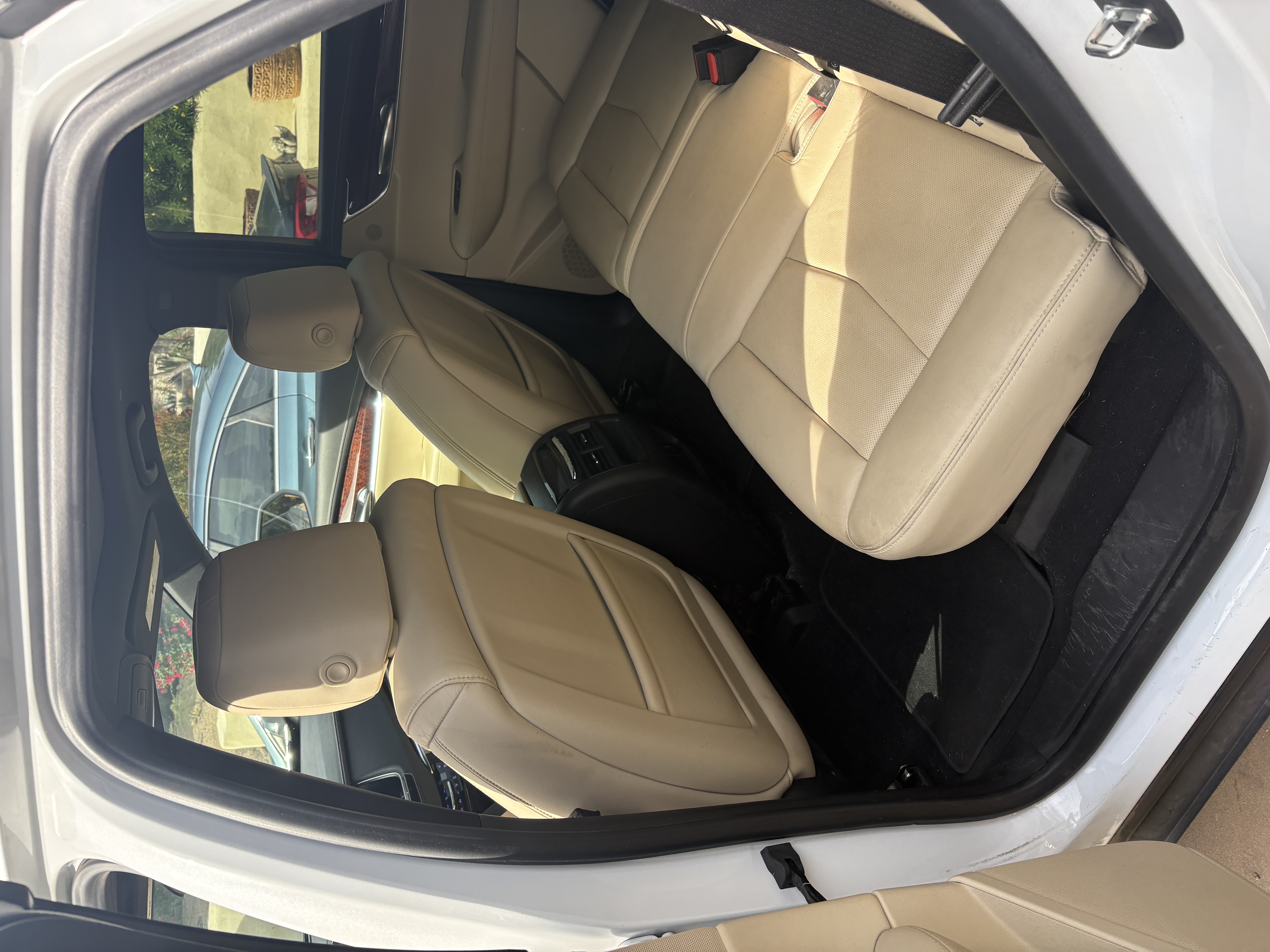 Used 2019 Cadillac XT5 Premium Luxury w/ Driver Assist Package FWD image 12
