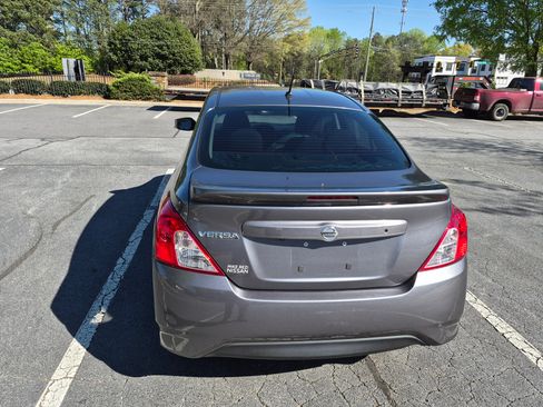 Used 2019 Nissan Versa S Plus image 18