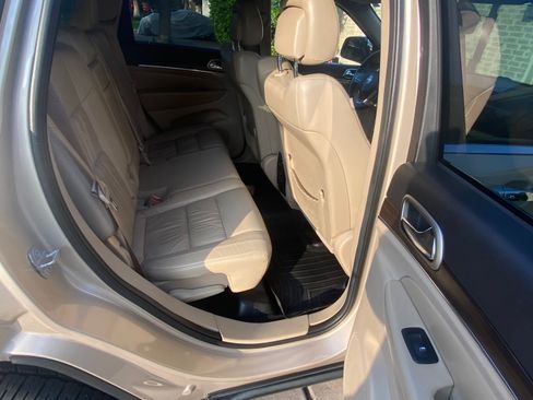 Used 2014 Jeep Grand Cherokee Limited RWD image 12
