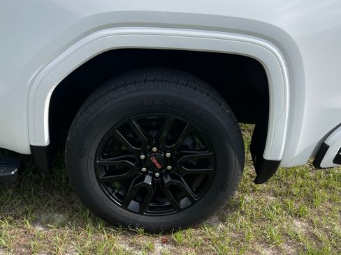Used 2022 GMC Sierra 1500 Elevation RWD image 6