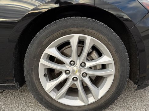 Used 2016 Chevrolet Malibu LT image 6