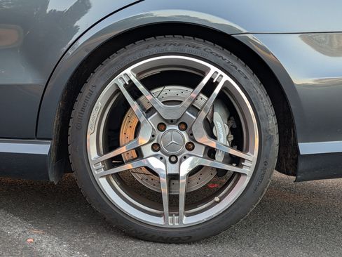 Used 2013 Mercedes-Benz E 63 AMG Wagon image 18