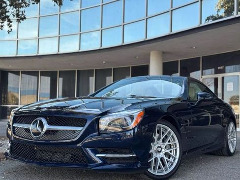 Used 2013 Mercedes-Benz SL 550 w/ Premium Pkg image 6