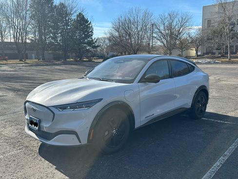 Used 2022 Ford Mustang Mach-E California Route 1 image 6