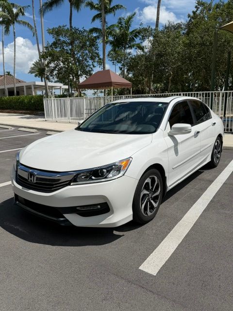 Used 2016 Honda Accord EX image 1