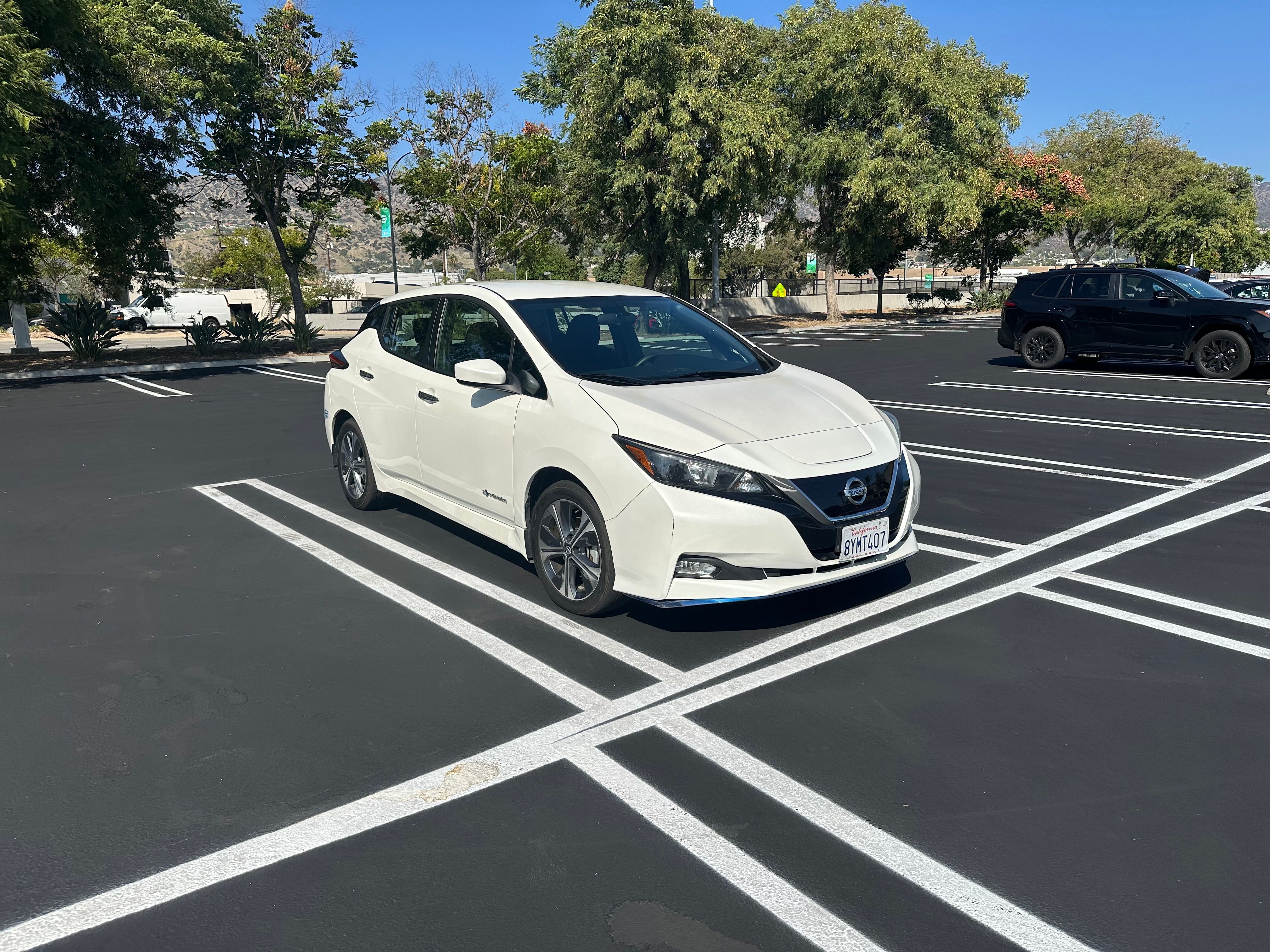 Used 2019 Nissan Leaf SV Plus w/ SV All Weather Package FWD image 11