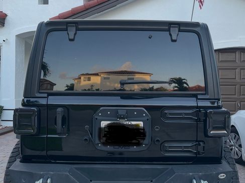 Used 2020 Jeep Wrangler Unlimited Sport S AWD/4WD image 5