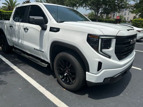 Used 2024 GMC Sierra 1500 Pro w/ Graphite Edition AWD/4WD image 4
