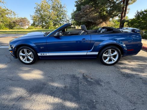 Used 2007 Ford Mustang GT RWD image 6