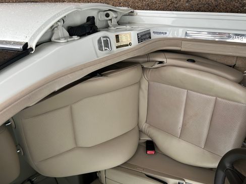 Used 2011 Mercedes-Benz C 300 Sedan image 11