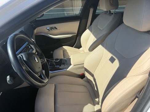 Used 2019 BMW 330i Sedan image 12
