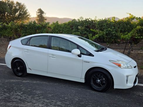 Used 2012 Toyota Prius Four FWD image 27