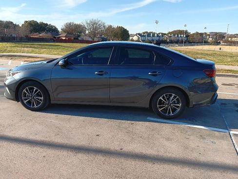 Used 2024 Kia Forte LXS image 6