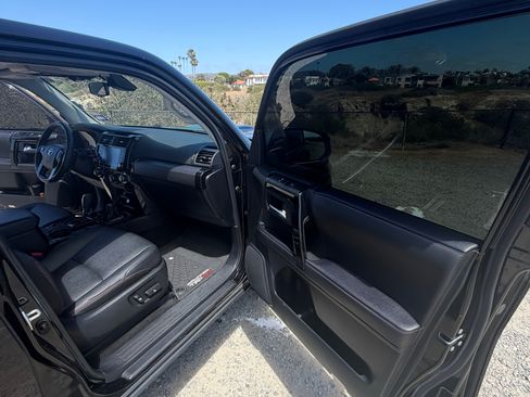 Used 2020 Toyota 4Runner TRD Off-Road Premium w/ Moonroof Package AWD/4WD image 30