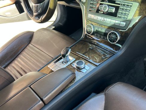 Used 2015 Mercedes-Benz SL 400 image 8