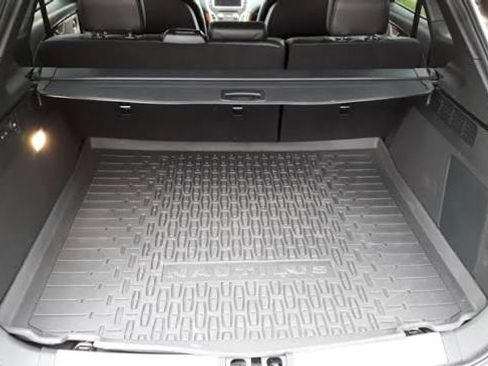 Used 2019 Lincoln Nautilus Select image 12