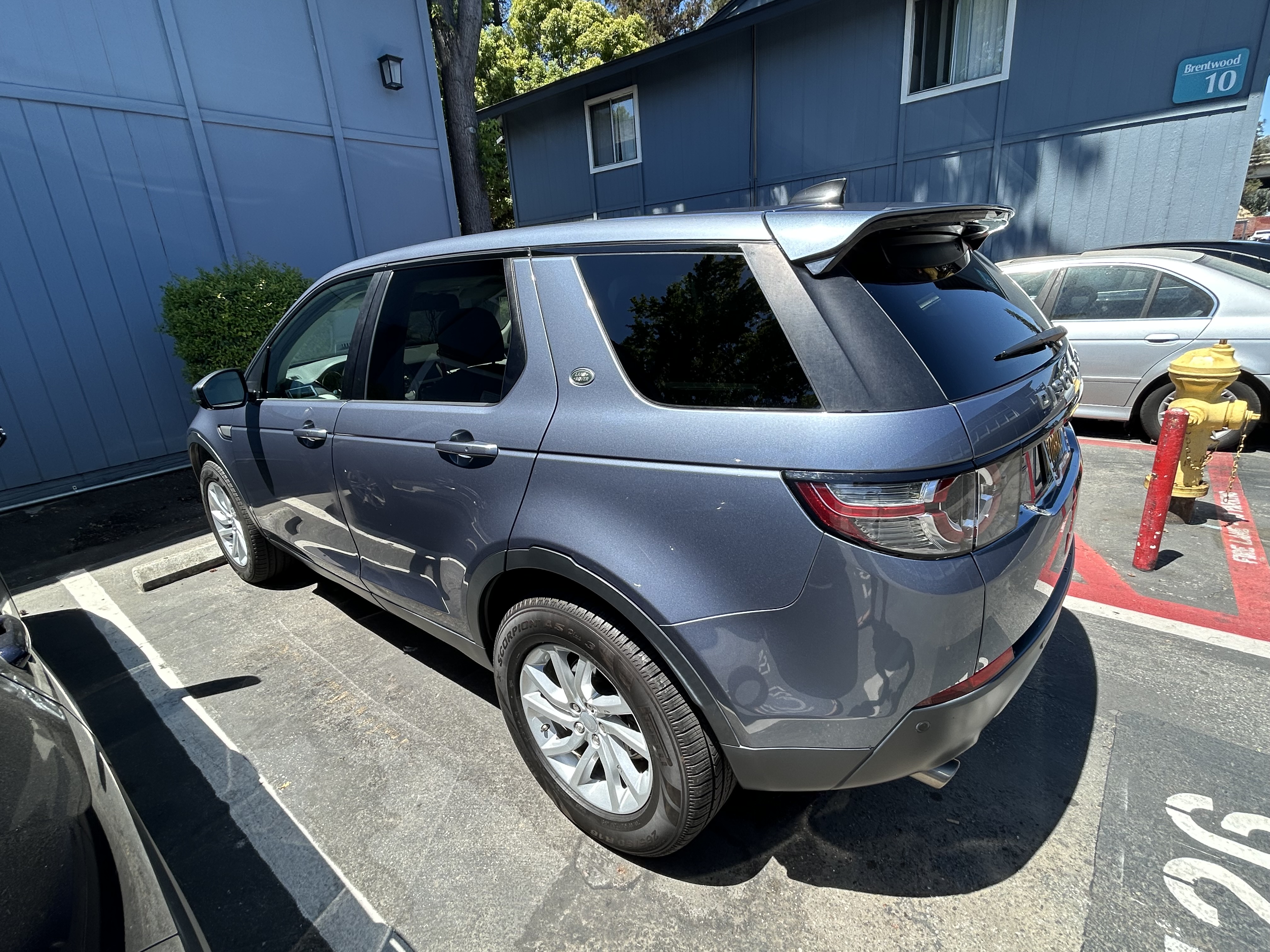 Used 2018 Land Rover Discovery Sport HSE AWD/4WD image 4
