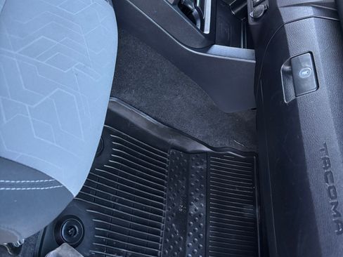 Used 2021 Toyota Tacoma 4x4 Double Cab image 21