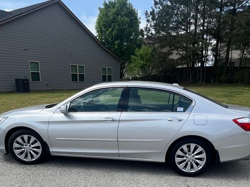 Used 2015 Honda Accord EX-L image 4