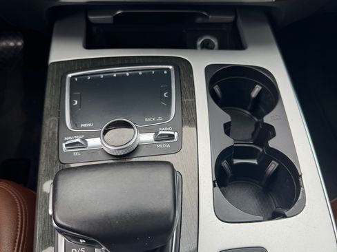 Used 2018 Audi Q7 2.0T Premium Plus w/ Premium Plus Package AWD/4WD image 25