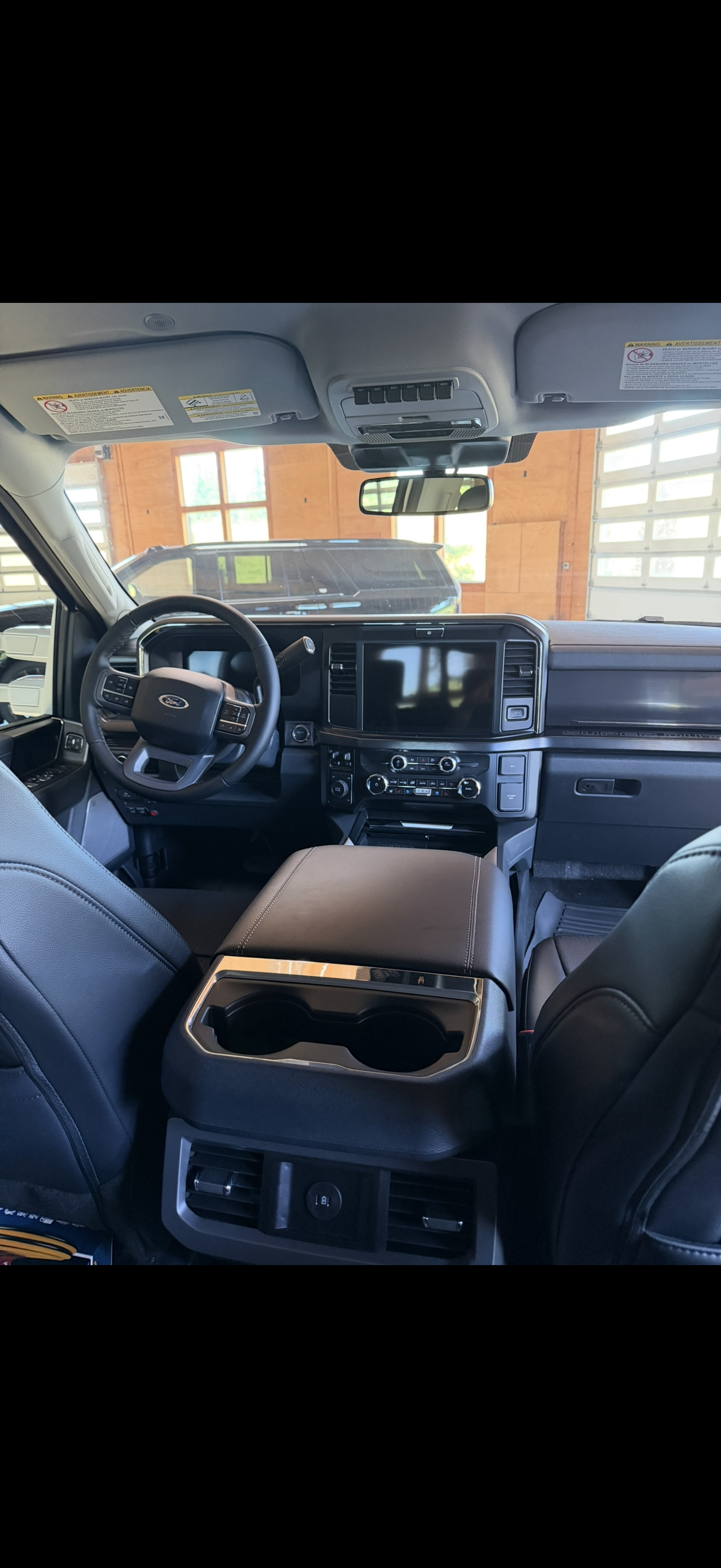Used 2025 Ford F550 4x4 Crew Cab Super Duty image 9