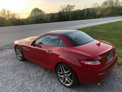 Used 2012 Mercedes-Benz SLK 350 image 5