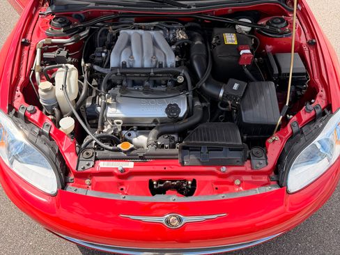 Used 2002 Chrysler Sebring LXi FWD image 17