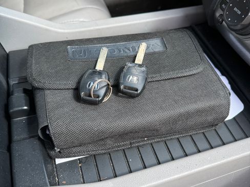 Used 2012 Honda Pilot Touring image 5