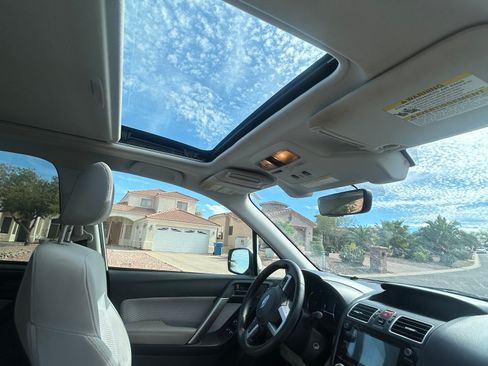 Used 2017 Subaru Forester 2.5i Premium image 14