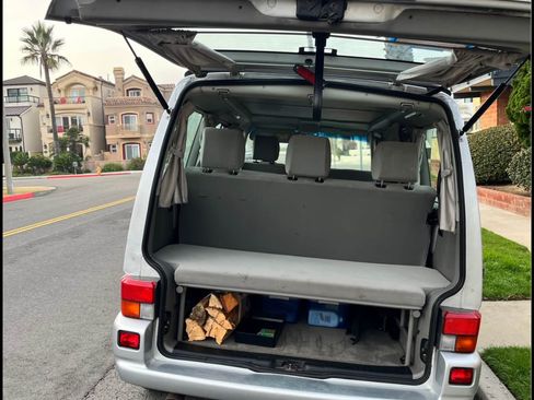 Used 2003 Volkswagen Eurovan MV FWD image 9