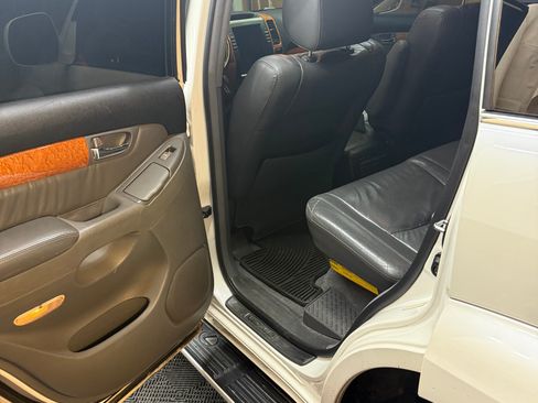 Used 2004 Lexus GX 470 AWD/4WD image 26
