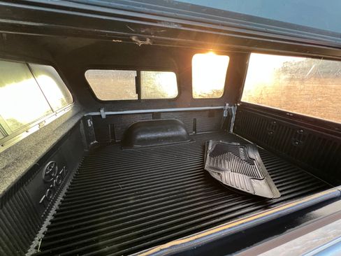 Used 2004 Toyota Tacoma 4x4 Xtracab V6 image 13