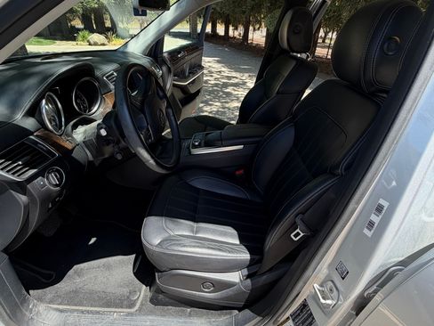 Used 2014 Mercedes-Benz GL 450 4MATIC image 5