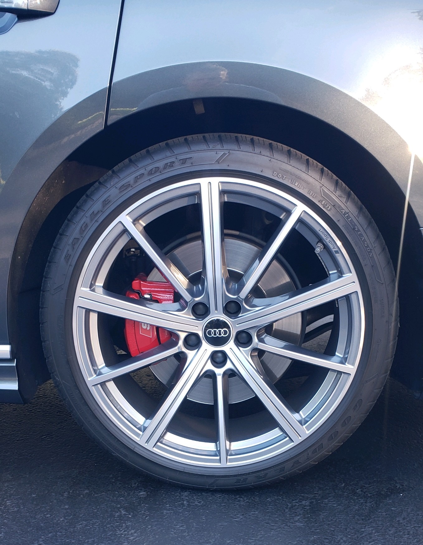 Used 2023 Audi S8 AWD/4WD image 13