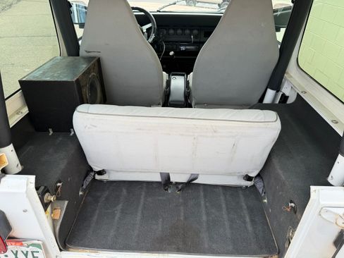 Used 1994 Jeep Wrangler SE AWD/4WD image 15