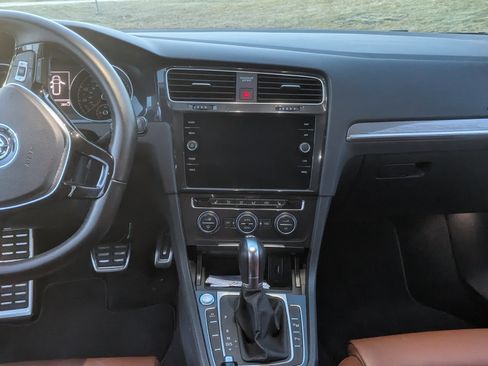 Used 2019 Volkswagen Golf Alltrack SEL image 21