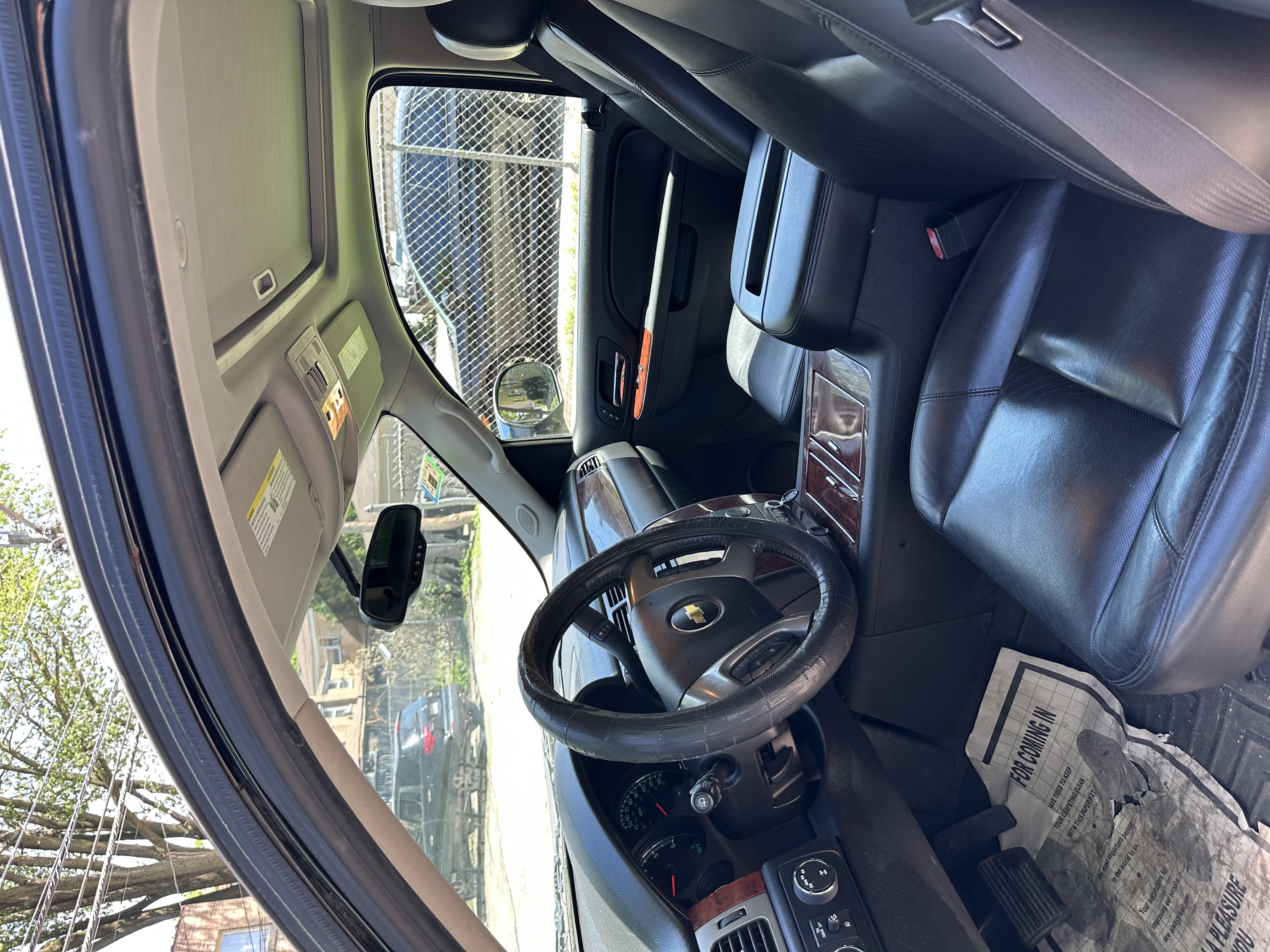 Used 2014 Chevrolet Suburban LTZ AWD/4WD image 30