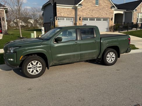 Used 2022 Nissan Frontier SV image 4