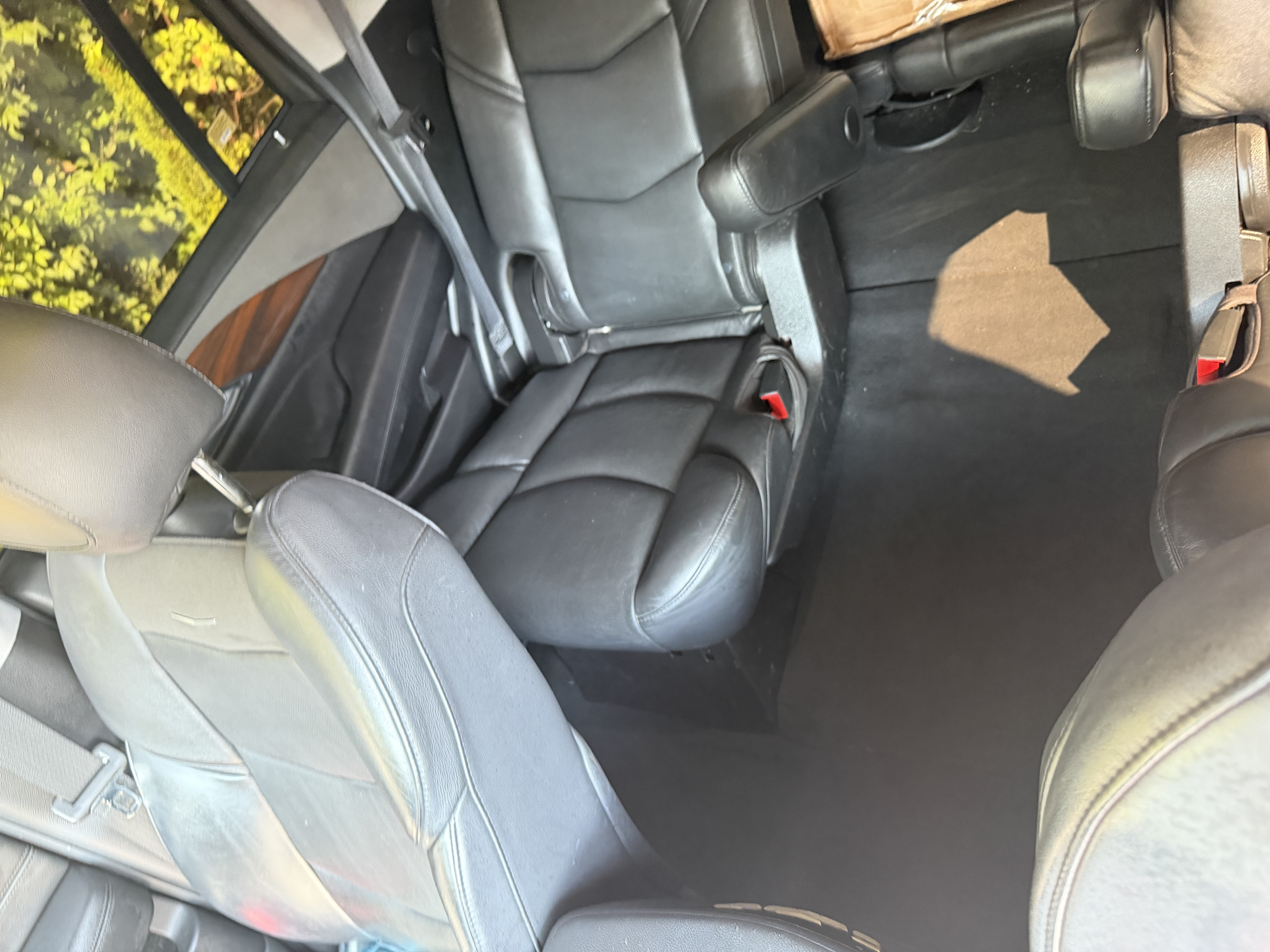 Used 2019 Cadillac Escalade Luxury RWD image 12