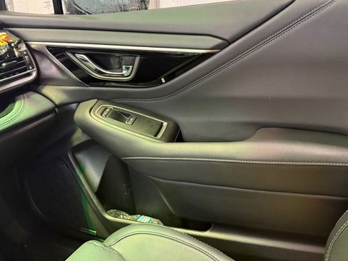 Used 2023 Subaru Legacy Limited image 8