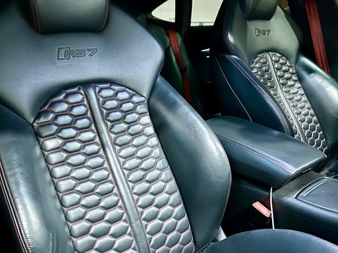 Used 2015 Audi RS 7 Prestige w/ Dynamic Package image 11