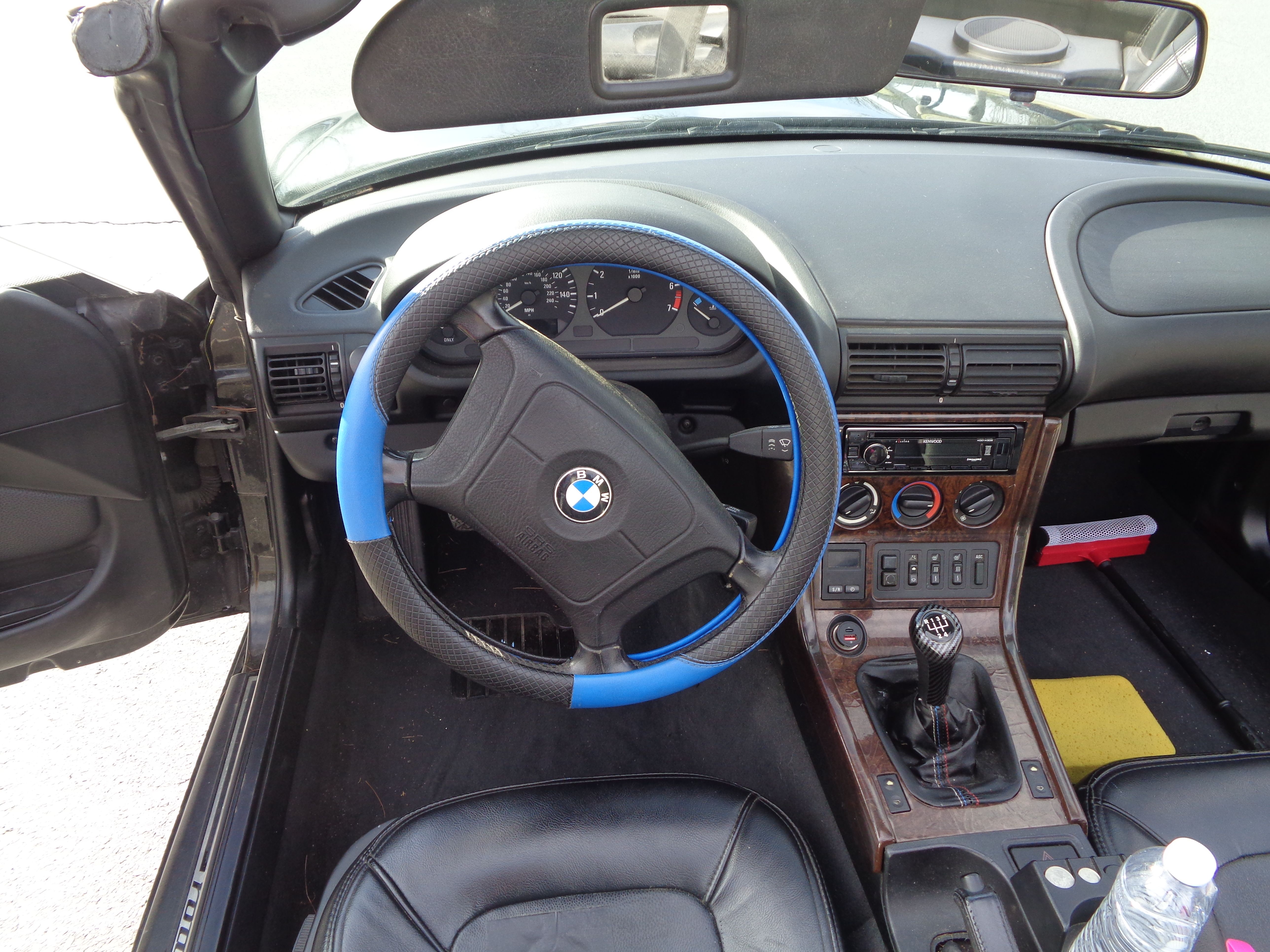 Used 1998 BMW Z3 1.9 RWD image 12