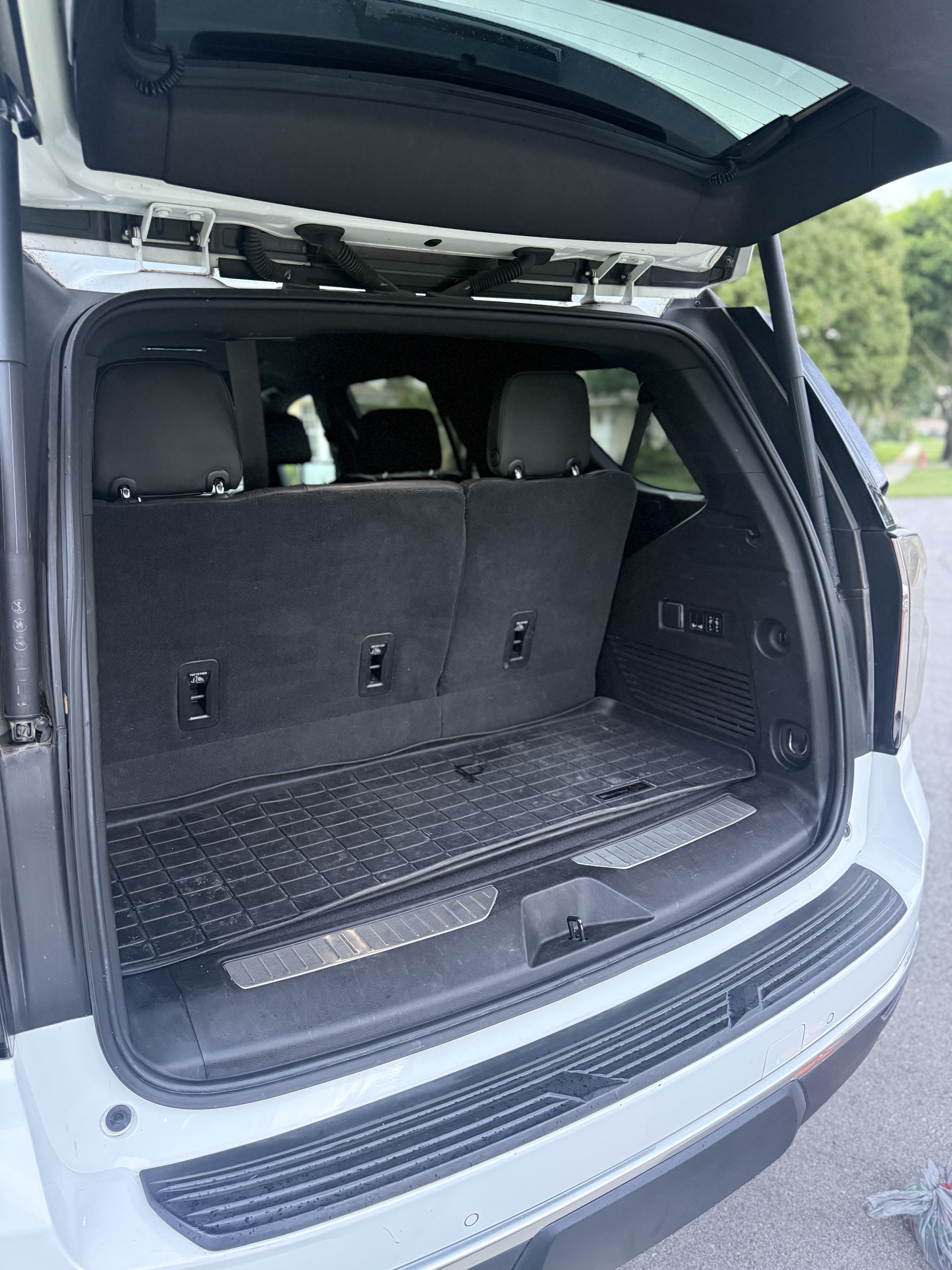 Used 2021 Chevrolet Tahoe High Country AWD/4WD image 17