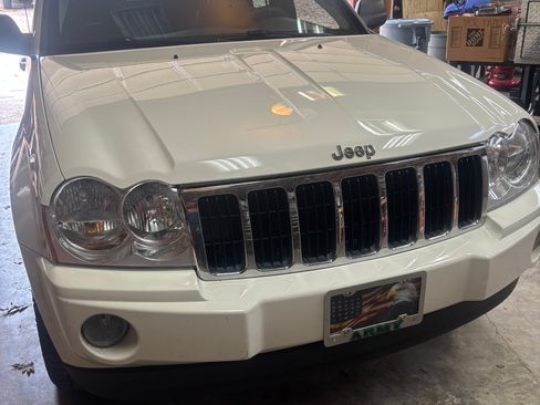 Used 2006 Jeep Grand Cherokee Limited image 10
