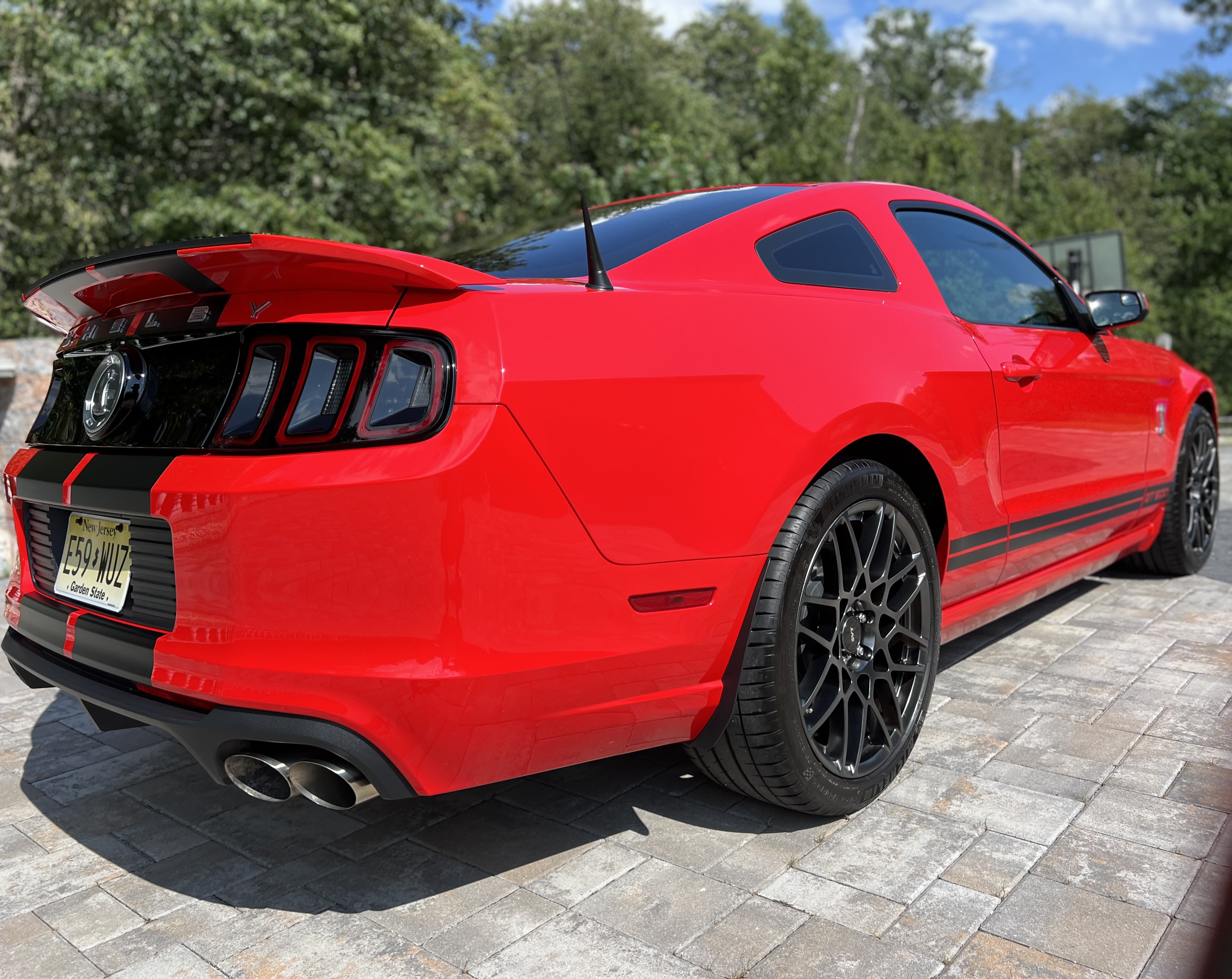 Used 2014 Ford Mustang Shelby GT500 w/ Equipment Group 821A RWD image 25