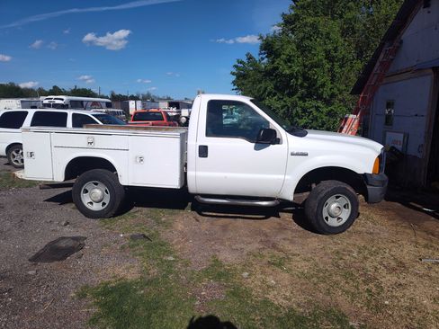 Used 2007 Ford F250 XLT image 1